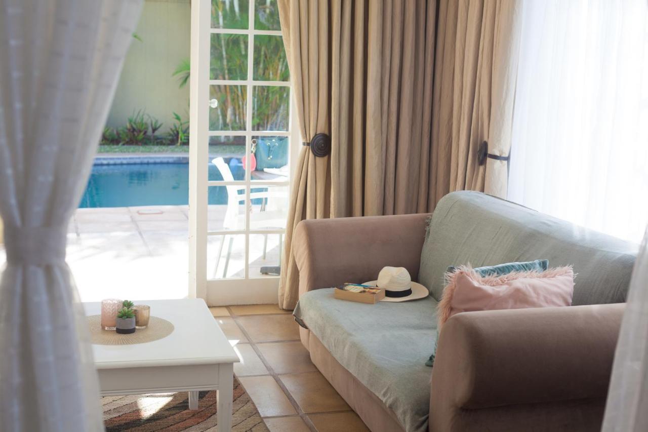 Caza Beach Guesthouse Durban Exterior foto