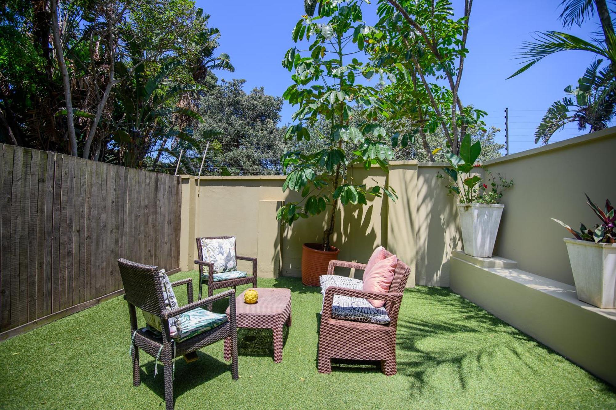 Caza Beach Guesthouse Durban Exterior foto